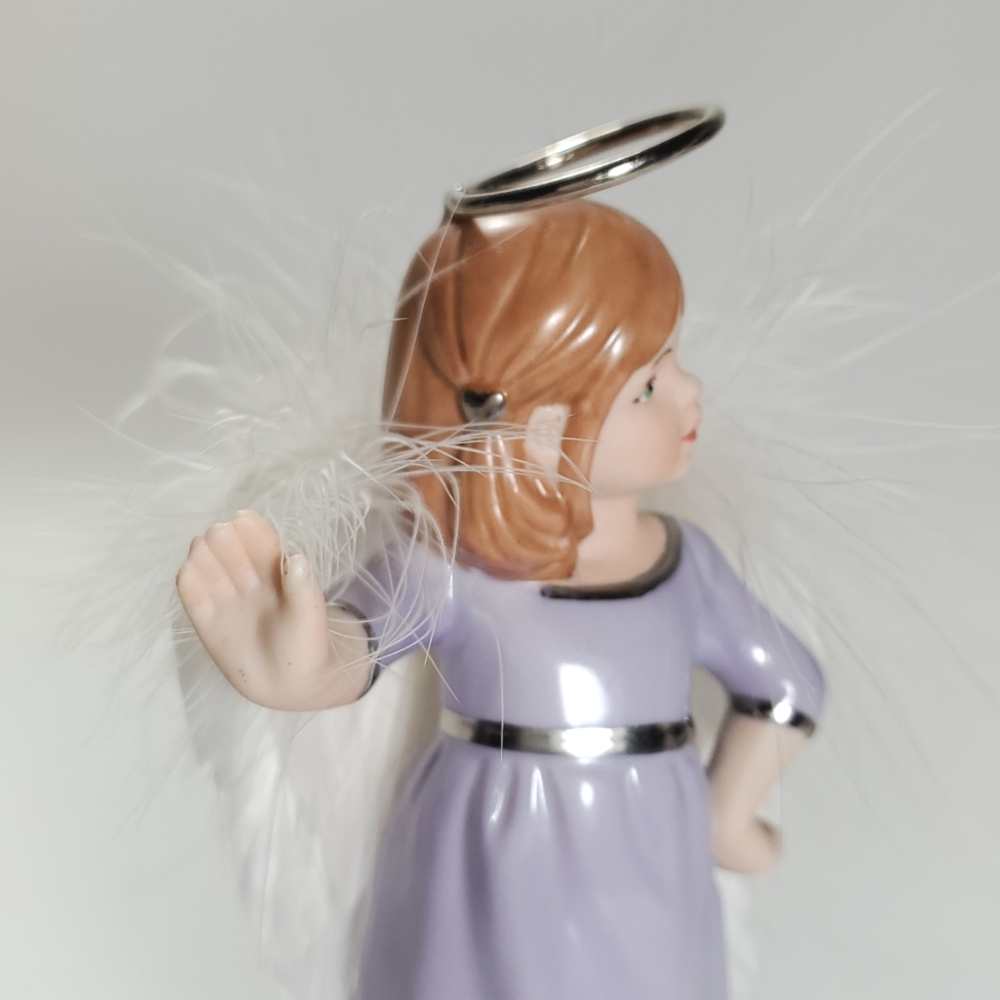 "Atttitude Angels" Porcelain Figurines - Picture 6 of 16
